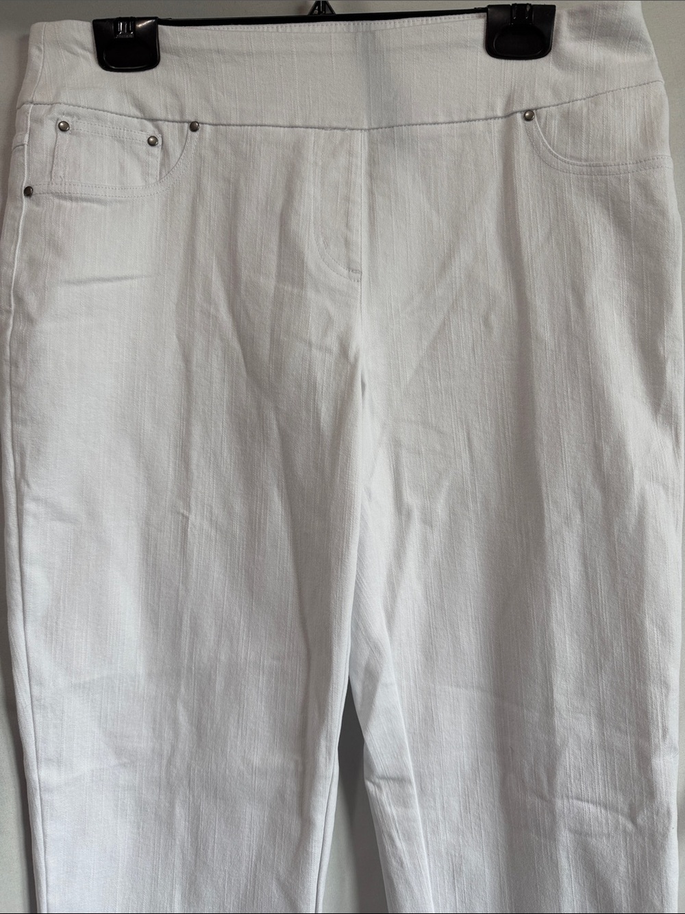 Ruby Rd. White Skinny Pants - Picture 2 of 9